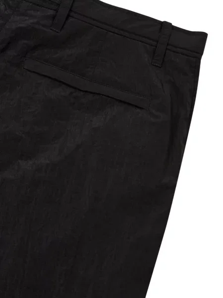 Pantaloni scurți Studio Tomboy cu cataramă negru