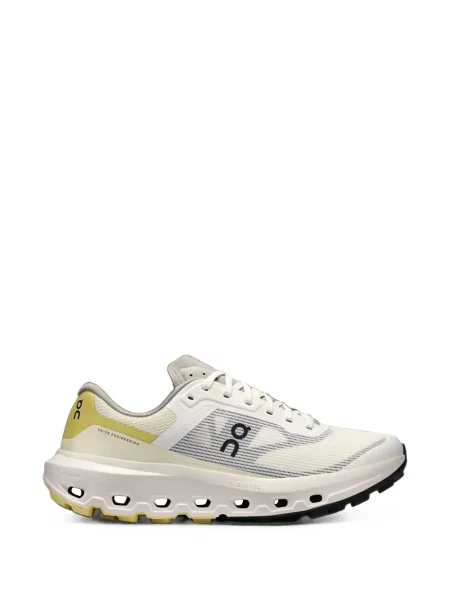 Sneakerși On