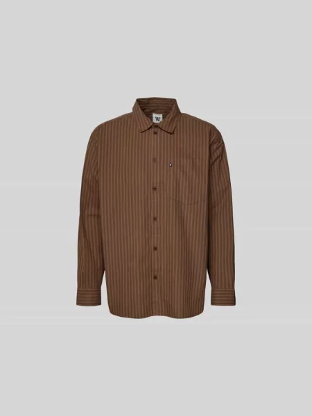 Koszula casualowa o kroju relaxed fit z kieszenią na piersi Wood Wood