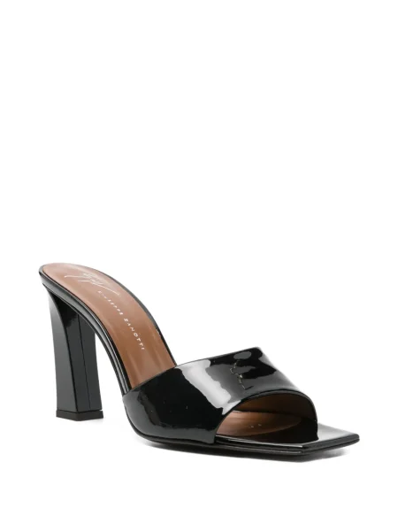 Papuci tip mules Giuseppe Zanotti cu vârf pătrat negru