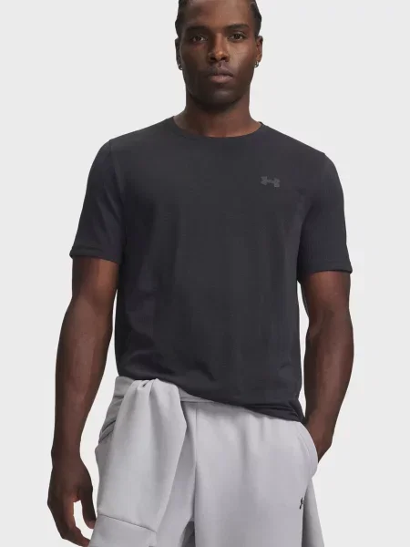 Футболка Under Armour чорна