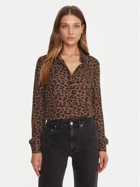 Риза Guess NEW CLOUIS дамска със стандартна кройка с класическа яка кафяво