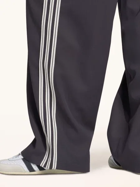 Adidas Originals Kalhoty Firebird tmavě šedá bílá