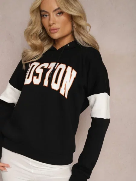 Bluza z Kapturem w Amerykańskim Stylu z Napisem i Polarem Iocaste czarna