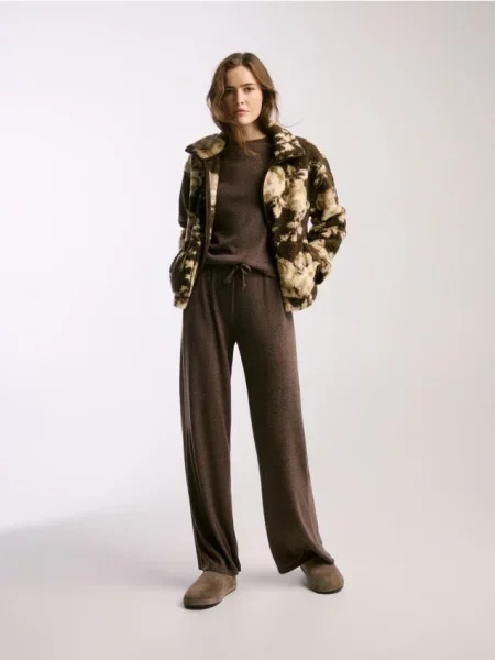 Reserved Pantaloni tricot cu șnur cafeniu