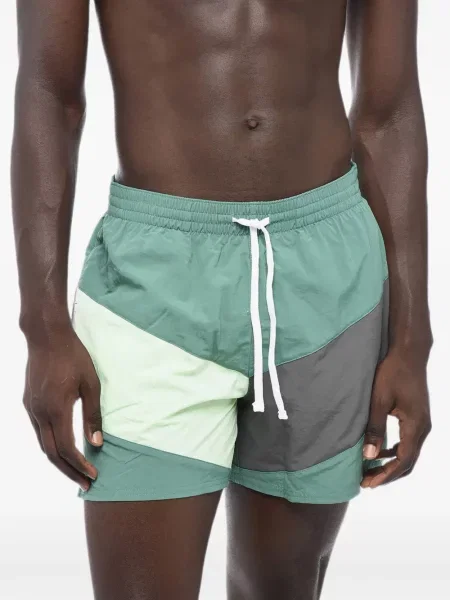 Scurt chiloți Nike cu imagine cu model floral negru
