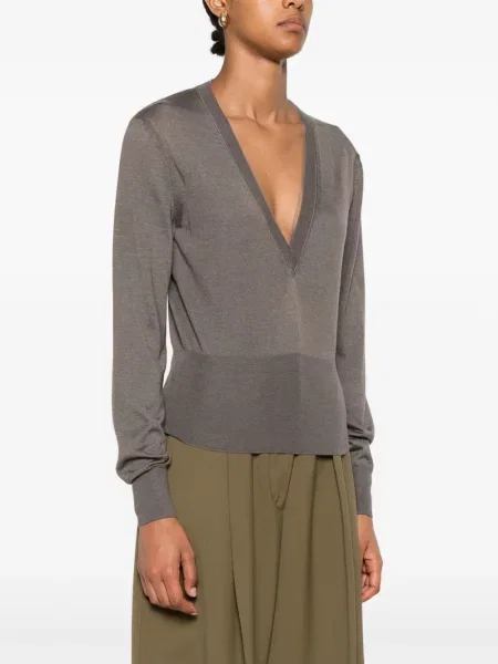 Tricou Fendi cu decolteu în V