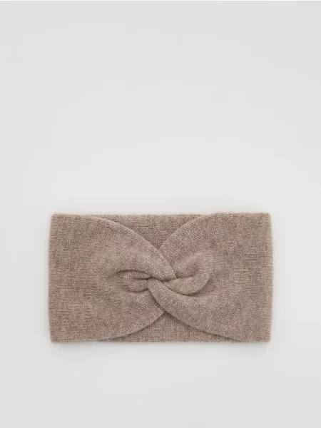 Шерстяная шапка Reserved коричневая