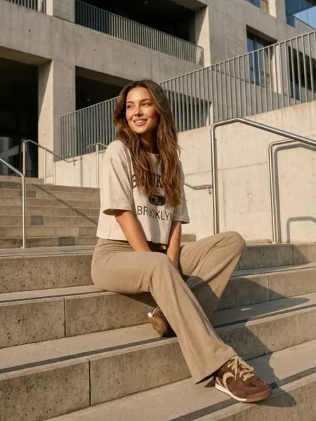 Розкльошені штани кавовий