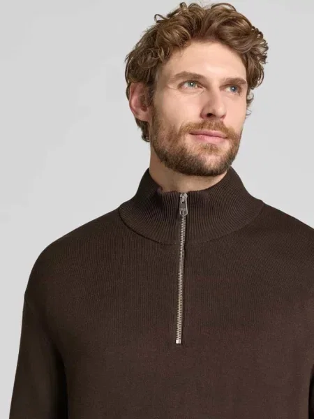 Sweter Selected