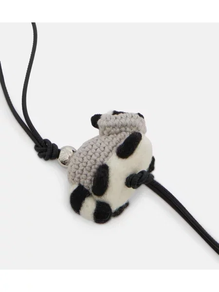 Pandantiv Loewe din piele gri