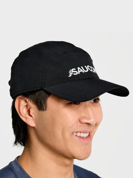 Кепка Saucony чорна