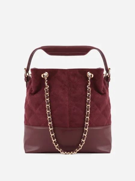 Torebka Bucket Bag z Przeszyciami w Romby z Rączką i Uchwytami z Łańcuszkiem Denidora czerwona