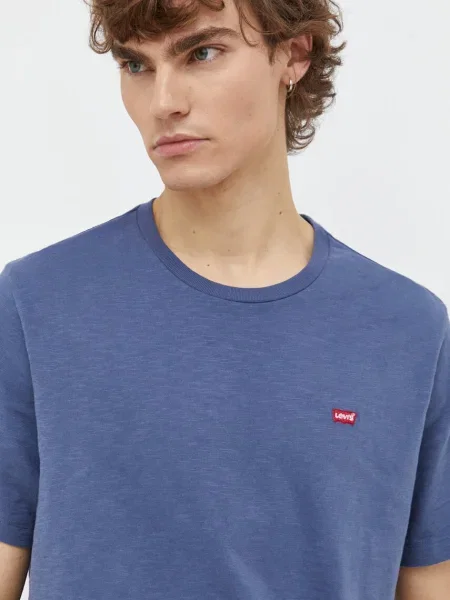 Тениска Levi's с изчистен дизайн синьо