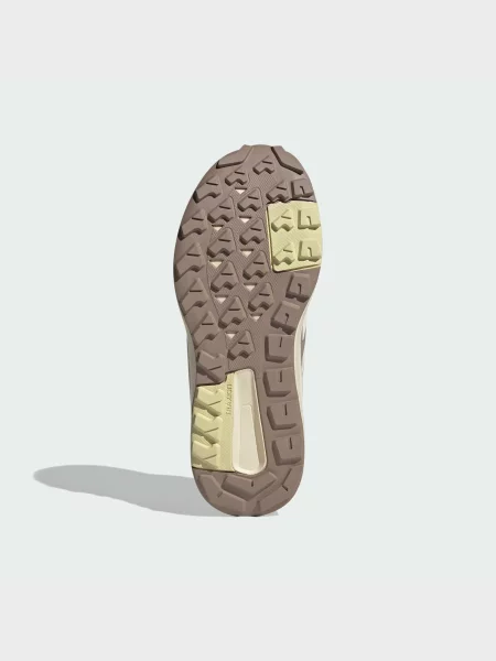 Кроссовки Adidas Terrex коричневые