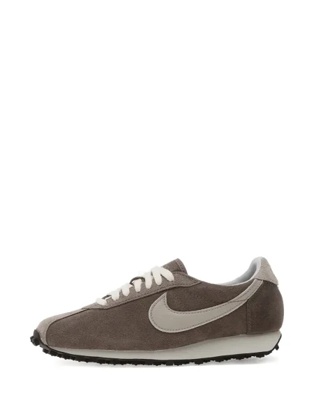 Маратонки Nike Vomero виолетово