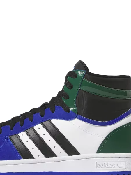 Pălărie Adidas în carouri alb