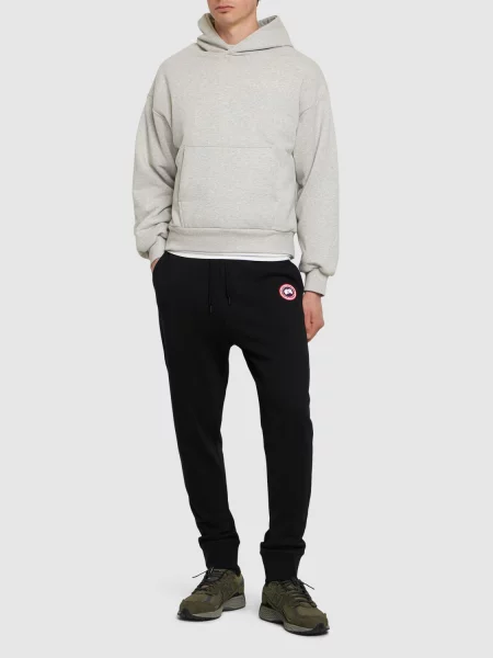 Αθλητικά παντελόνια Canada Goose μαύρο