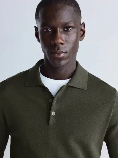 Sweter polo comfort stretch ciemnozielony Mężczyzna S MANGO MAN