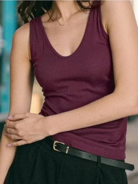 Топ із V-подібним викотом із трикотажу в рубчик темно-фіолетовий фіолетовий