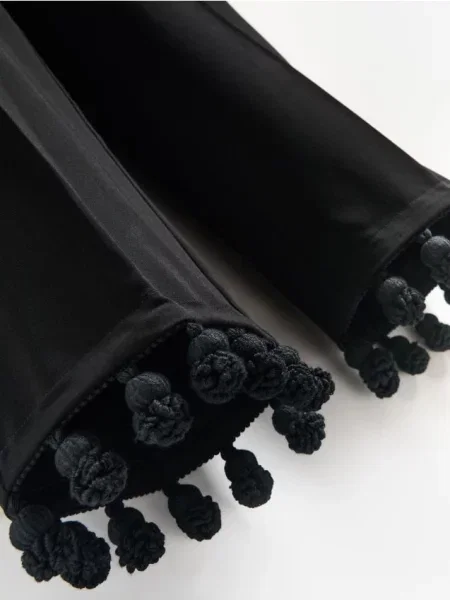 Reserved Pantaloni cu craci decorativi negru