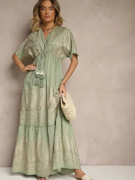 Sukienka Boho o Kopertowym Kroju z Metalicznym Haftem Redeselle zielona