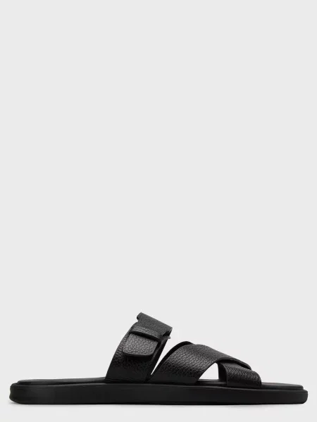 Шльопанці Doucal's чорні