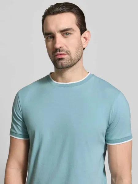 T-shirt z okrągłym dekoltem i paskami w kontrastowym kolorze Manuel Ritz