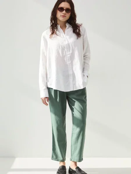 Medicine cămașă pentru femei din in alb