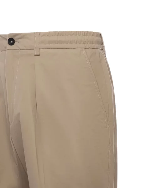 Pantaloni scurți Be Able plisate