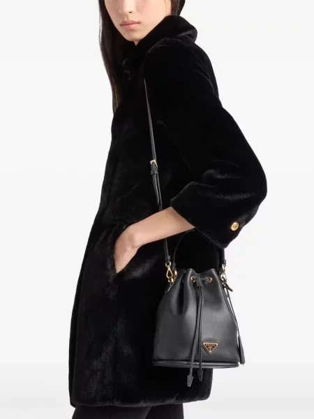 Geantă bucket Prada din piele negru