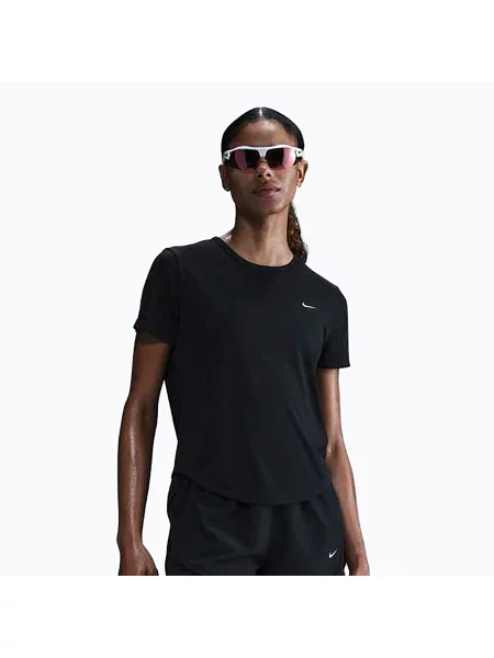 Спортивная футболка Nike черная