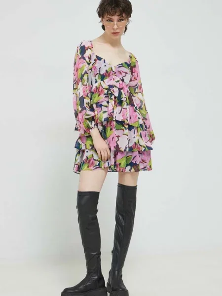 Obleka Abercrombie & Fitch mornarsko modra