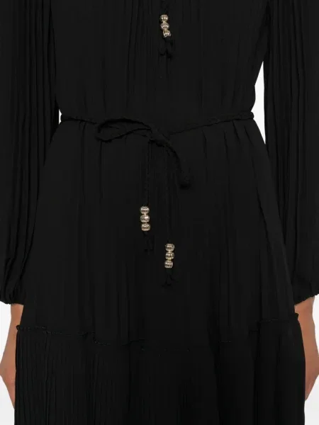Rochie Maje plisată de costum negru