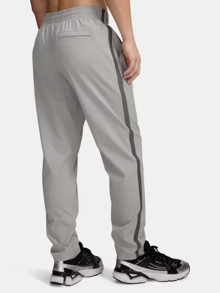 Pantaloni sport Under Armour gri
