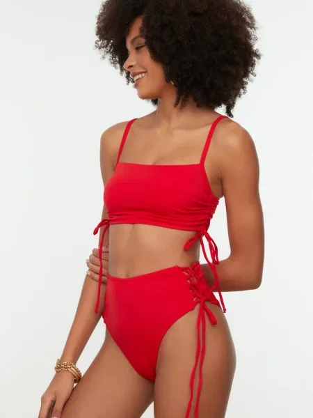Trendyol Slip costum de baie roșu