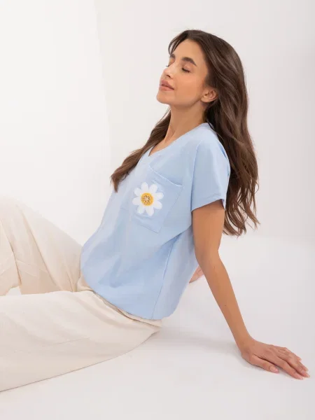 Bluză Fashionhunters cu broderie albastru