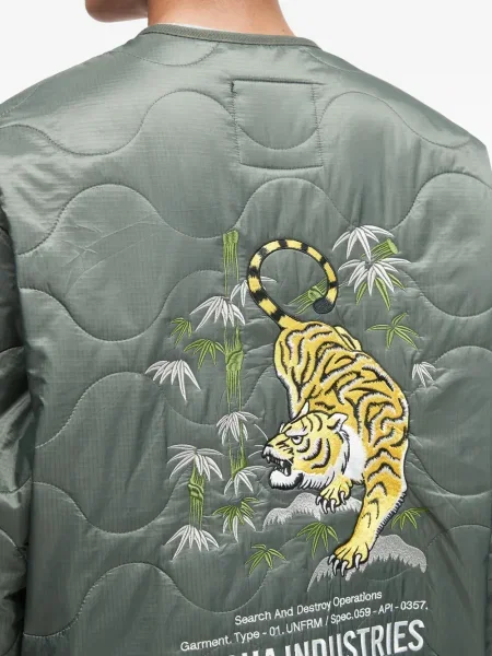 Яке Alpha Industries с тигров принт зелено