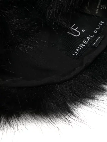 Čepice Unreal Fur černý