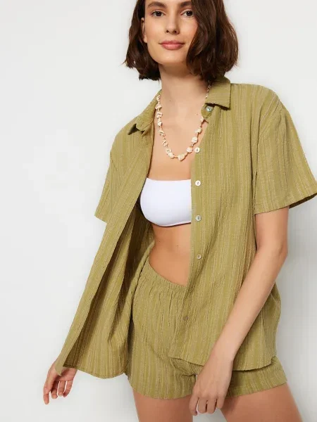 Cămașă de in Trendyol de in verde
