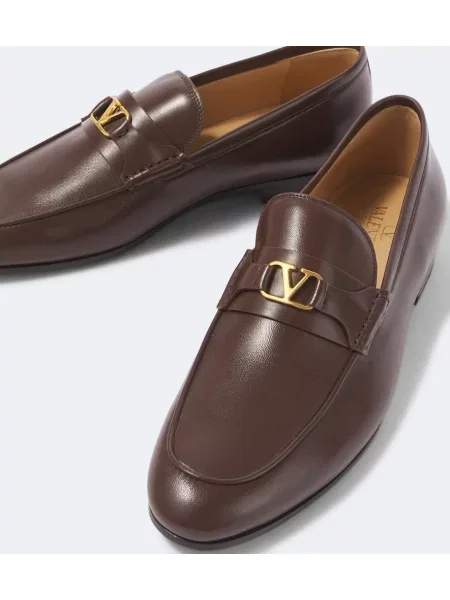 Usnjene loaferke Valentino Garavani rjava