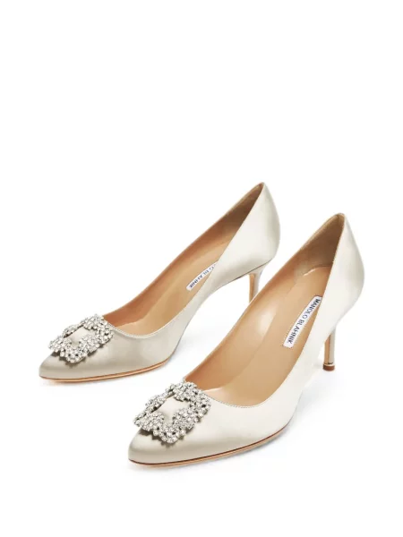 Pantofi cu toc Manolo Blahnik cu cataramă