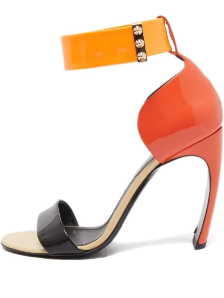 Кожени сандали Nicholas Kirkwood с шипове