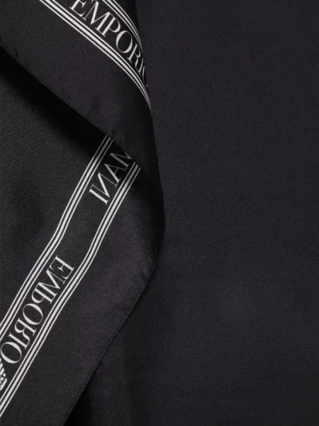 Šál Emporio Armani s autogramem černý