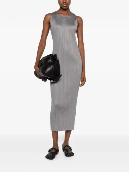 Rochie midi Pleats Please Issey Miyake fără mâneci gri