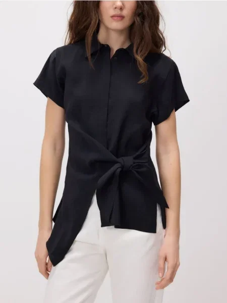 Reserved Bluză cu conținut ridicat de modal negru