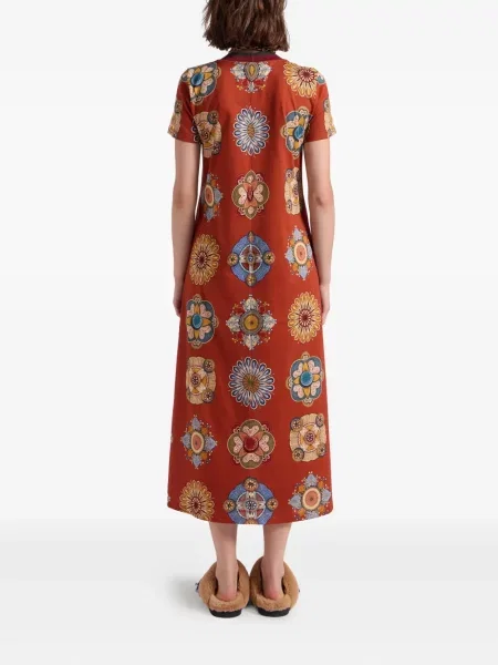 Rochie La Doublej cu model floral cu imagine de costum roșu