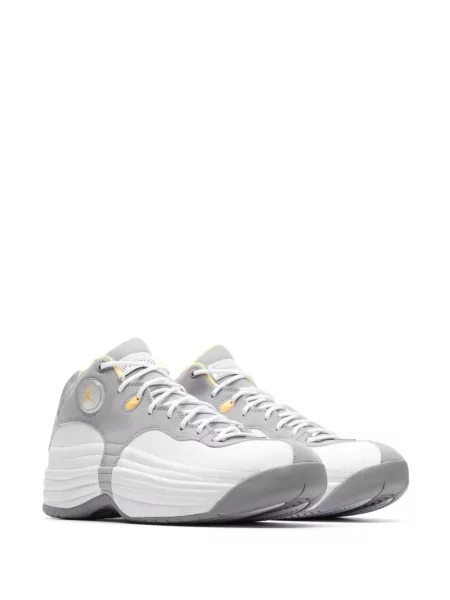 Sneakerși Jordan gri