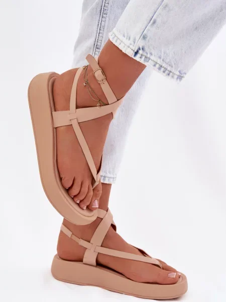 Japonke Boto s platformo bela