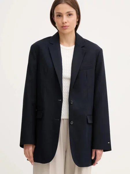 Tommy Hilfiger sacou din